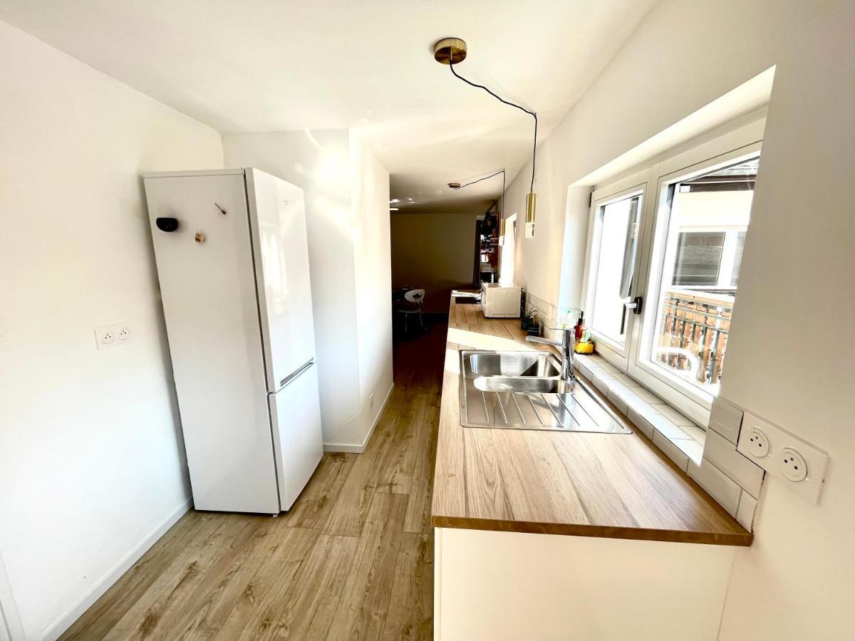 Sous Les Toits Avec Garage Et Terrasse A Ribeauville Luaran gambar